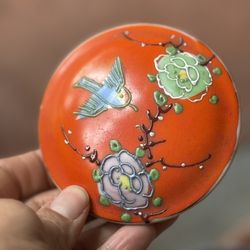 Vintage Chikaramachi Japanese porcelain trinket box