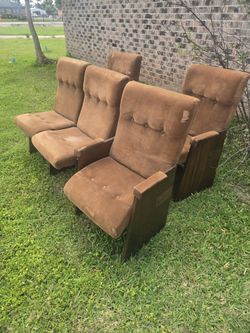 Need Them Gone! 5 Theater Chairs