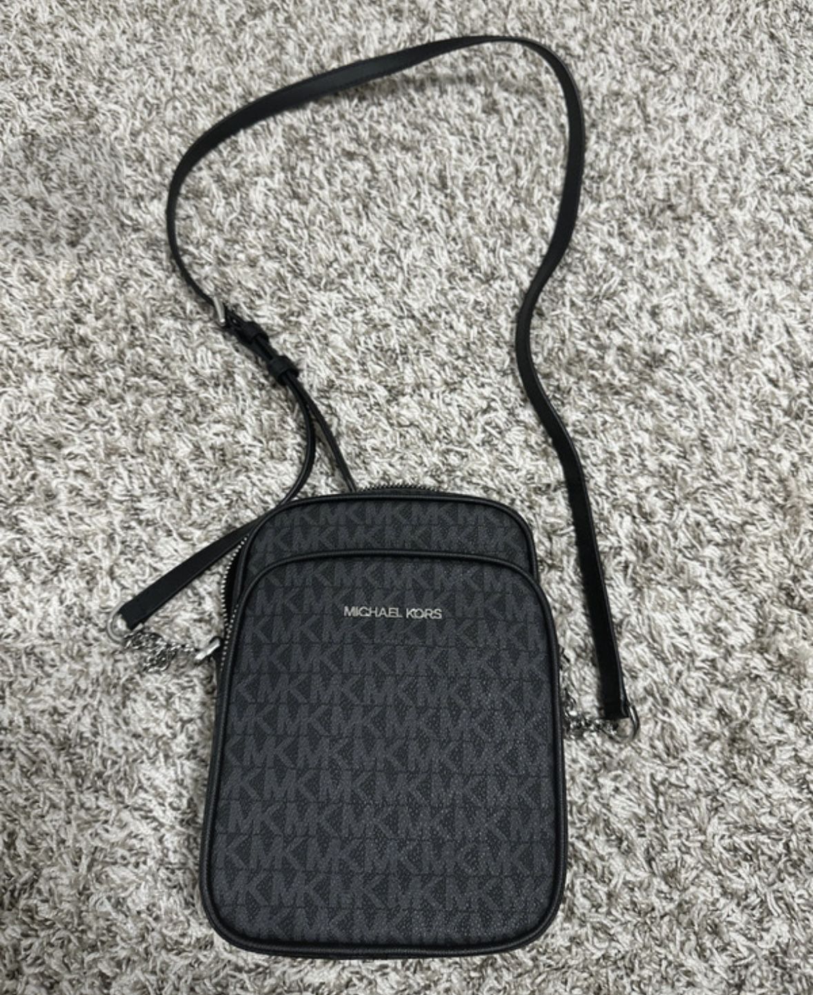 Authentic Michael Kors Jet Set Travel Black Crossbody Bag