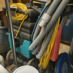 Champoo Carpet Cleaner Scrubber 