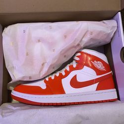 Chile Red Jordan 1 Mid