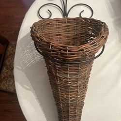 Hanging Cone Basket NEW