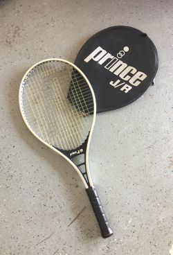 Tennis racquet