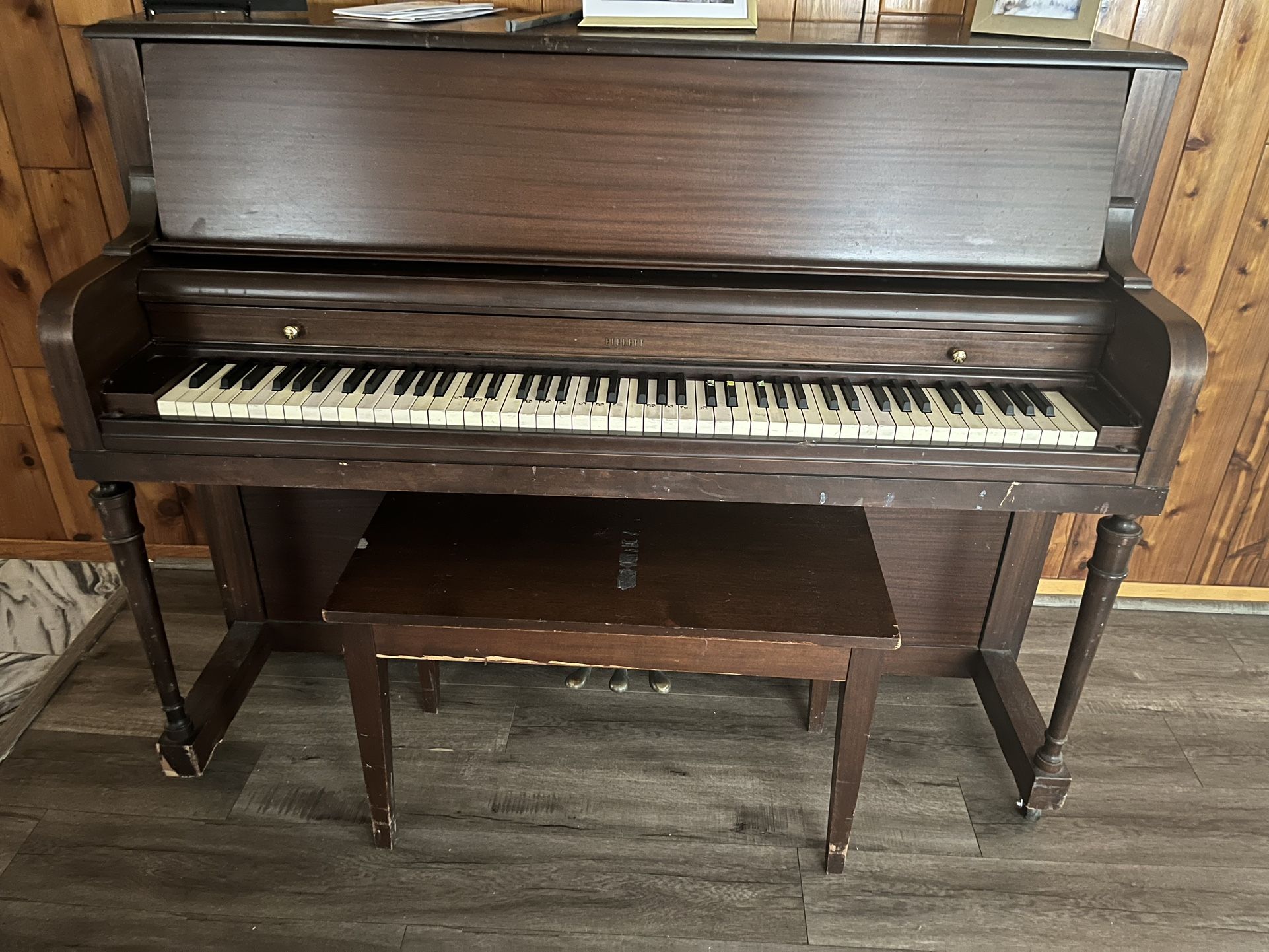 Wood Piano
