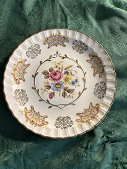 Vintage Collector Avon Wood And Sons 10 Inch Plate