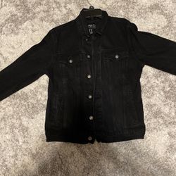 black denim jacket 