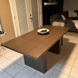 Dinning Room Table 