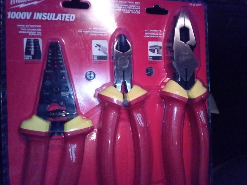 MILWAUKEE 1000V INSULATED