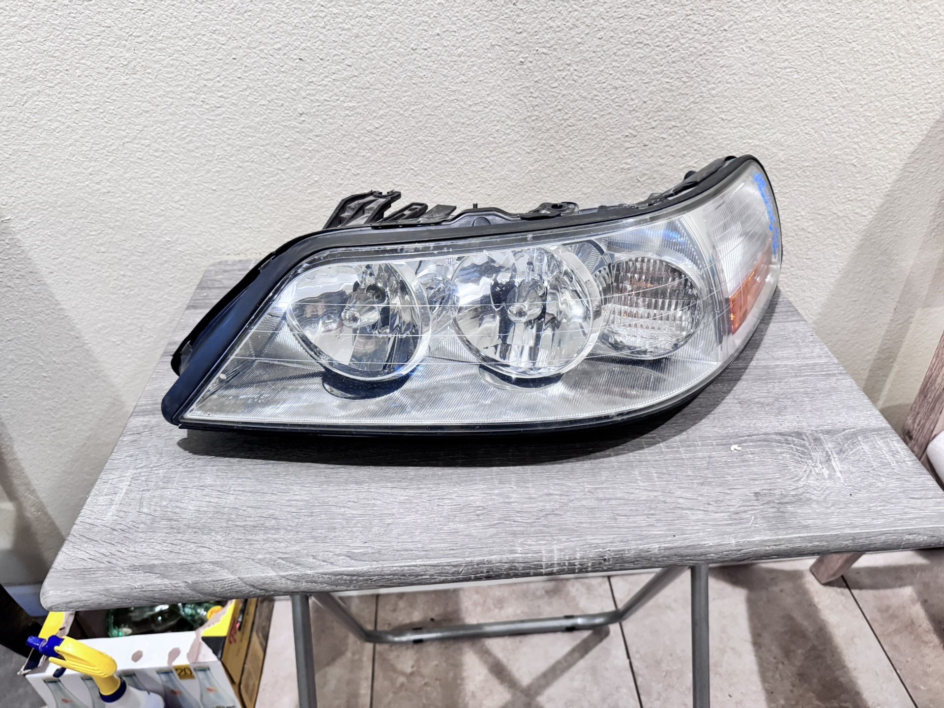 2005 To 2011 LINCOLN TOWN CAR LH HEADLIGHT