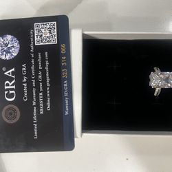 Woman’s Rings