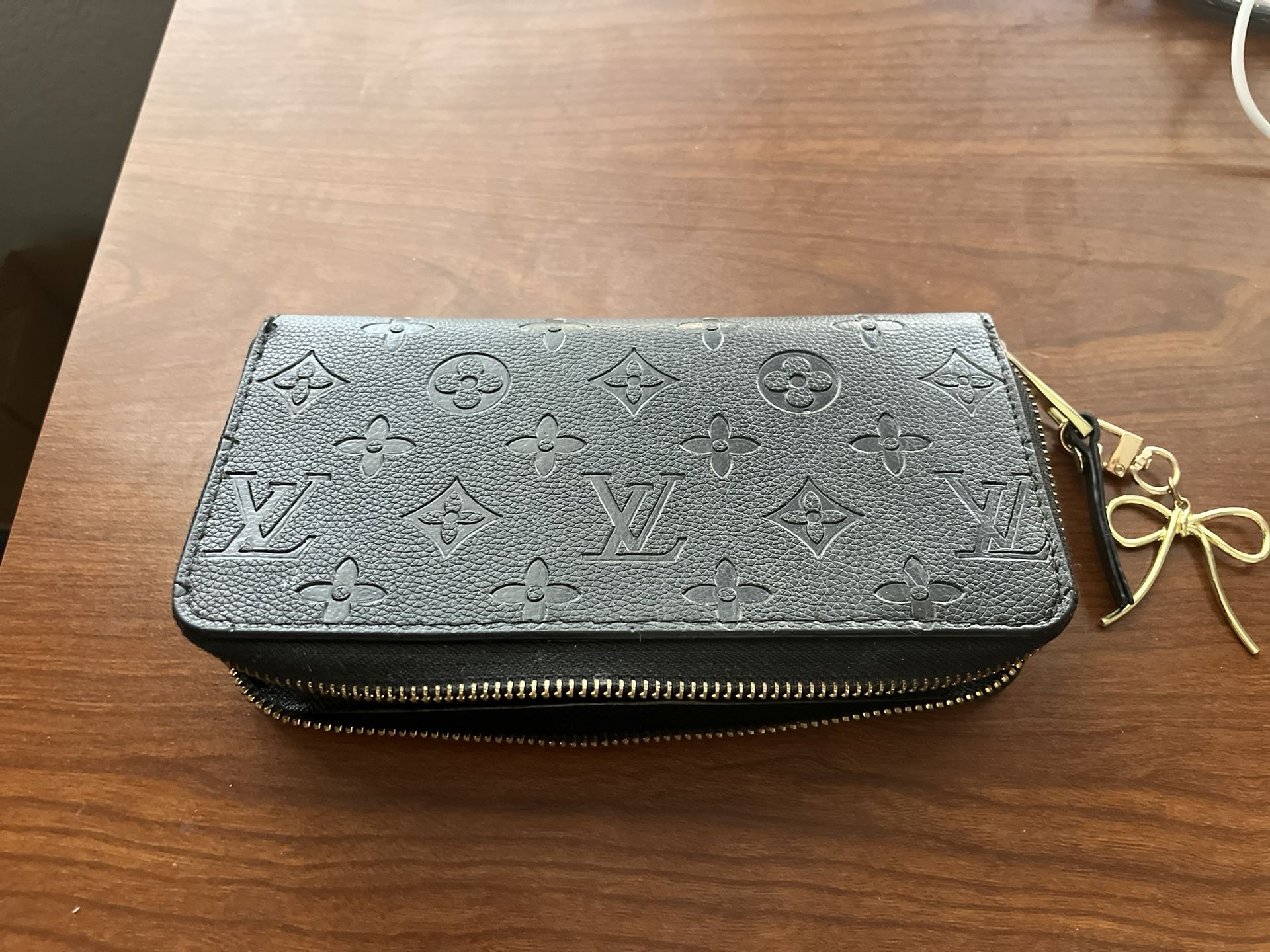 Authentic Louis Vuitton Clémence Zip Wallet – Black Empreinte Leather