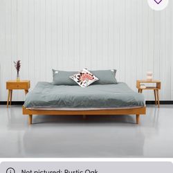 Queen Solid Oak Wood