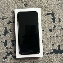 Apple iPhone SE 2nd Gen ( Perfect Condition) Unlocked For T-Mobile 