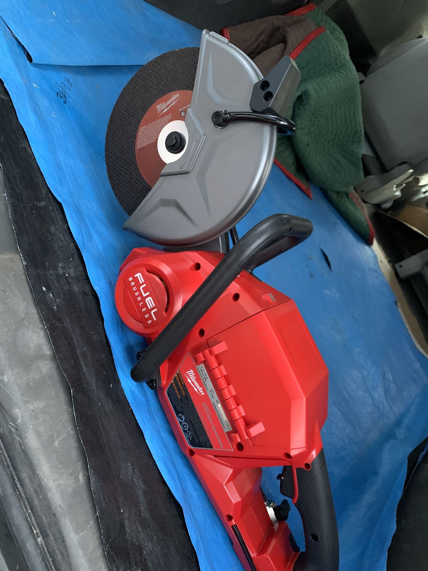 Milwaukee M18 Cut Off Saw 9 Inch Blade