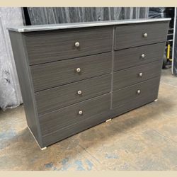 8 drawers dresser / Eight drawers dresser / Cajonera