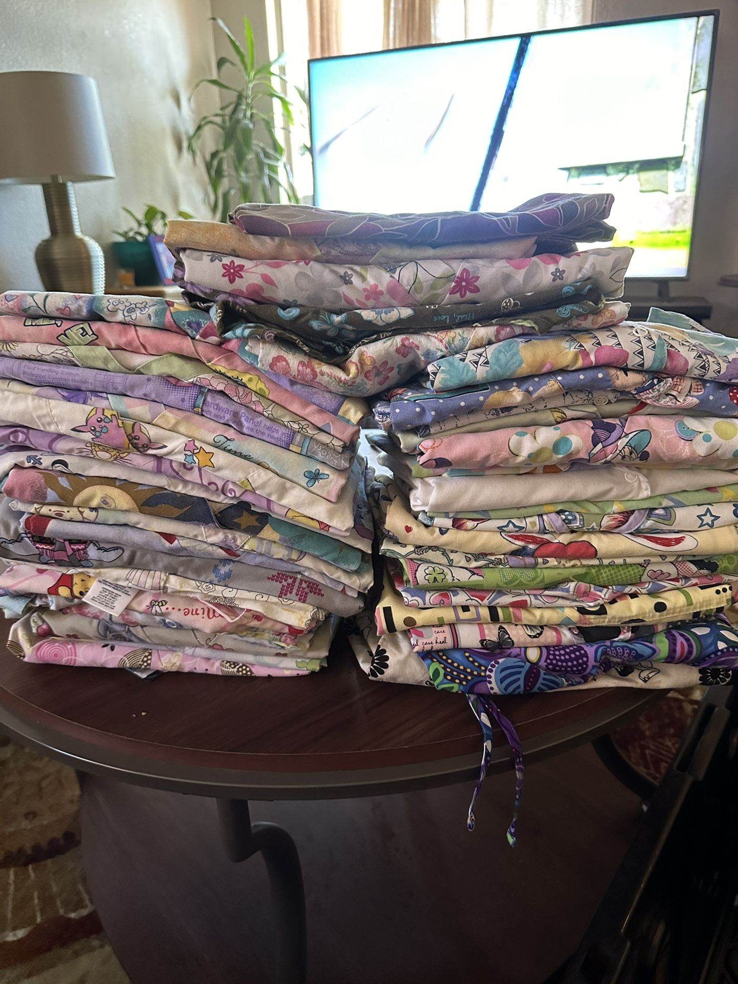 Scrubs Tops And Bottom
