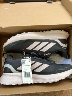 BRAND NEW ADIDAS RUNFALCON 5 TR SIZE 9.5W