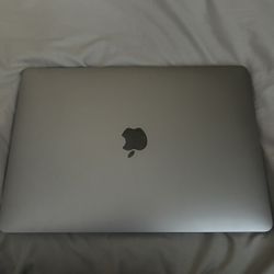 MacBook Pro 2022
