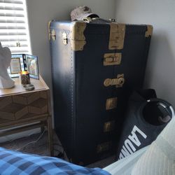 Large Travel Size Trunk 1920s