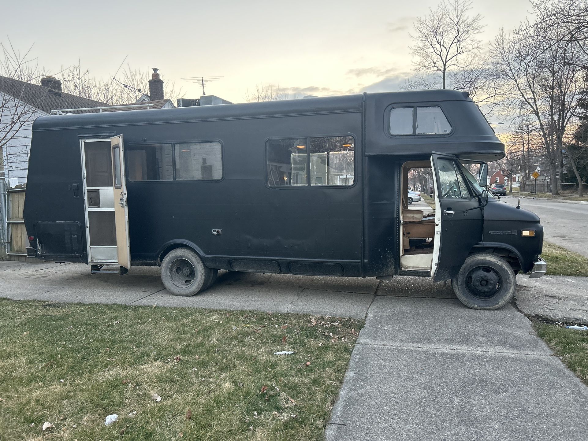 1984 GMC Rv