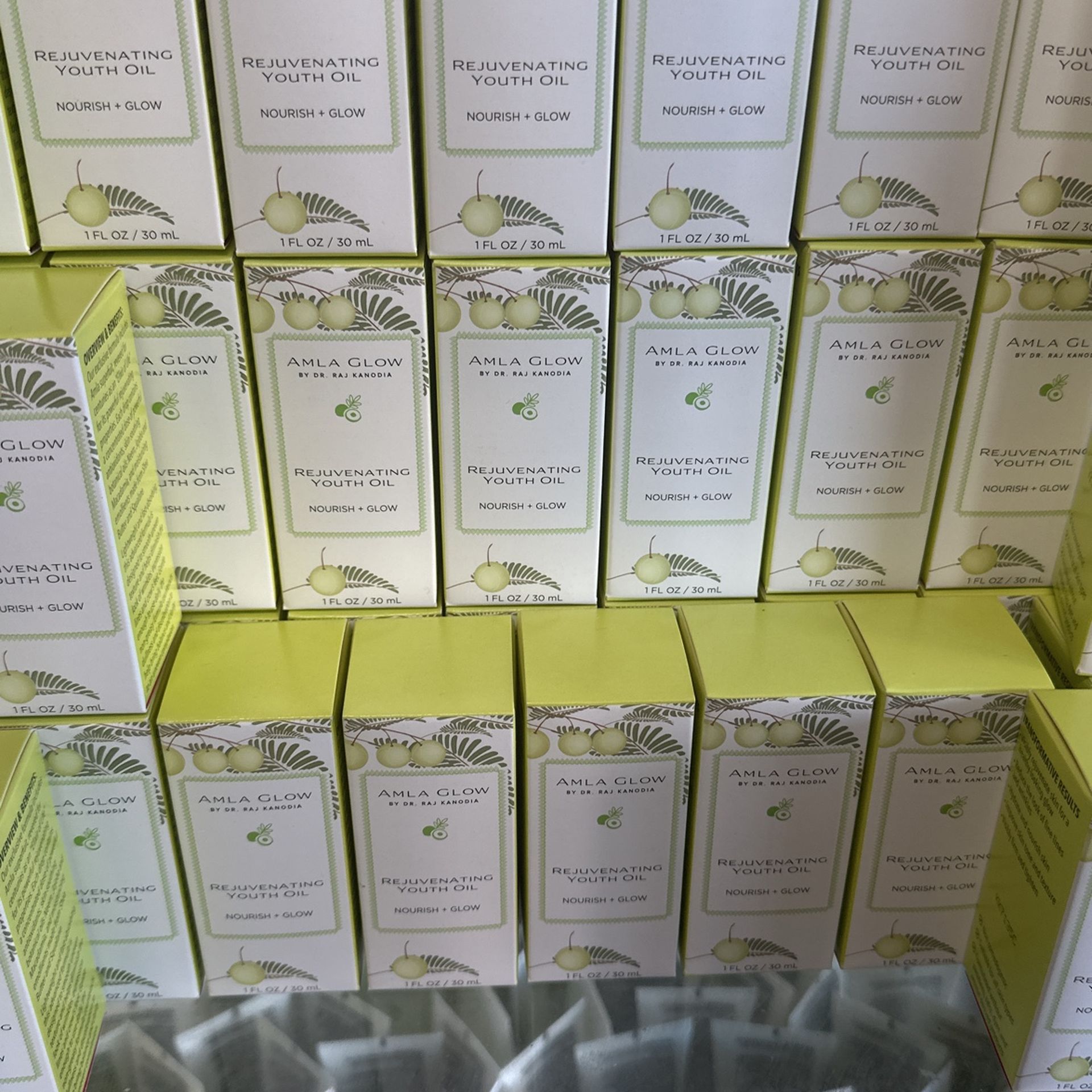 Alma Glow Detoxifying Face Mask, Face Cleanser And Youth Oil.