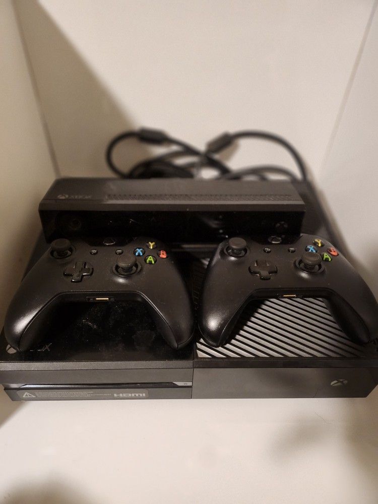 Xbox One With Kinect