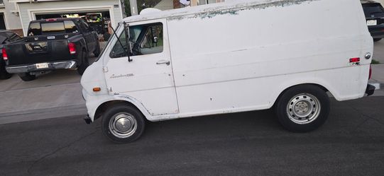 1974 Ford Econoline E200