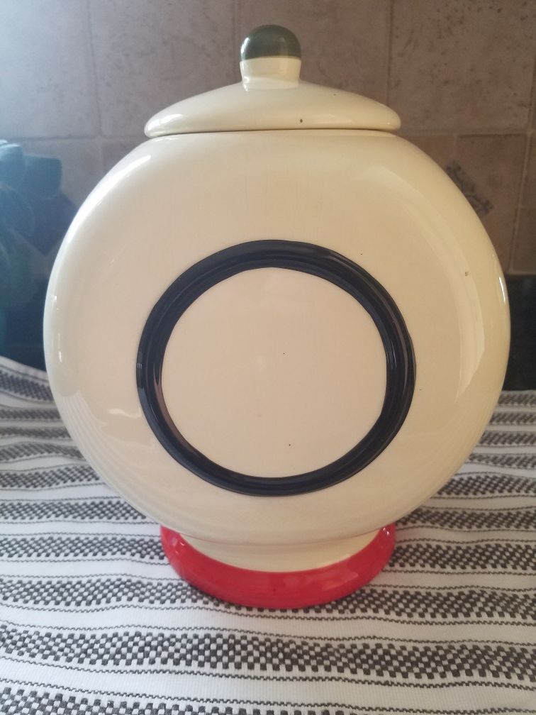 Vintage DWS Clock Face Cookie Jar for Sale in Providence, RI - OfferUp