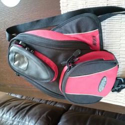 Joe Rocket Manta Magnetic Tank bag