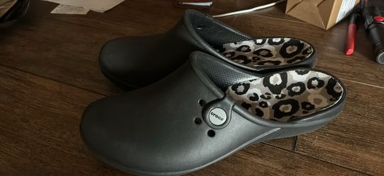 Crocs freesail women’s size 11