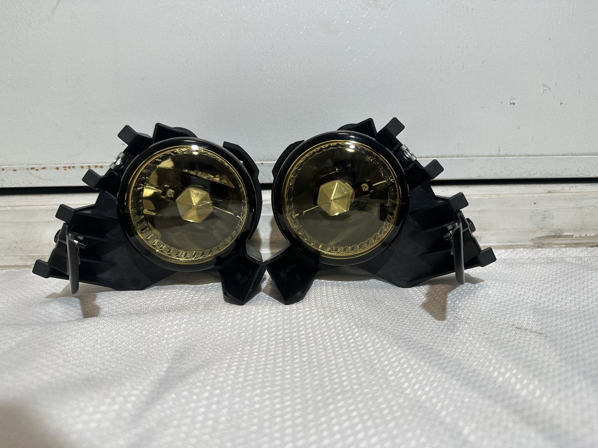 Subaru Impreza WRX Amber fog light year 2008 to 2011