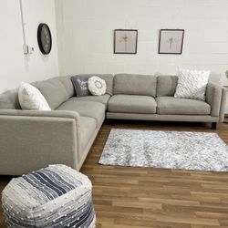 Room & Board Sectional Couch | Free Delivery! 🚛