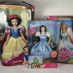 Collector's Dolls Disney Barbie 