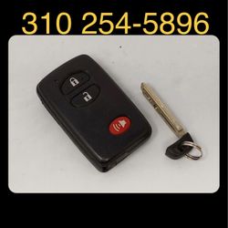 Toyota Prius Corolla Camry Lexus  Keys Llaves Controles