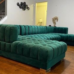 New/ Green Velvet Double Chaise Sectional, Seccional, Couch/ Delivery Available/Financing Options