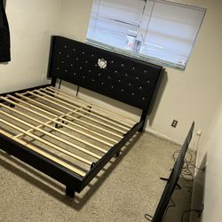 King Size Bed With Frame 
