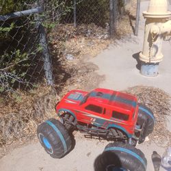 RC Super size Monster Trucks