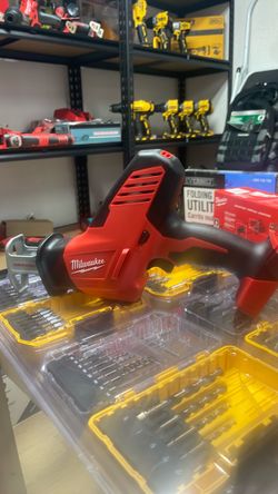 Milwaukee HACKZALL Reciprocating Saw Tool Only-pick up only