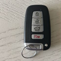 Kia Seltos Key Fob - Like new
