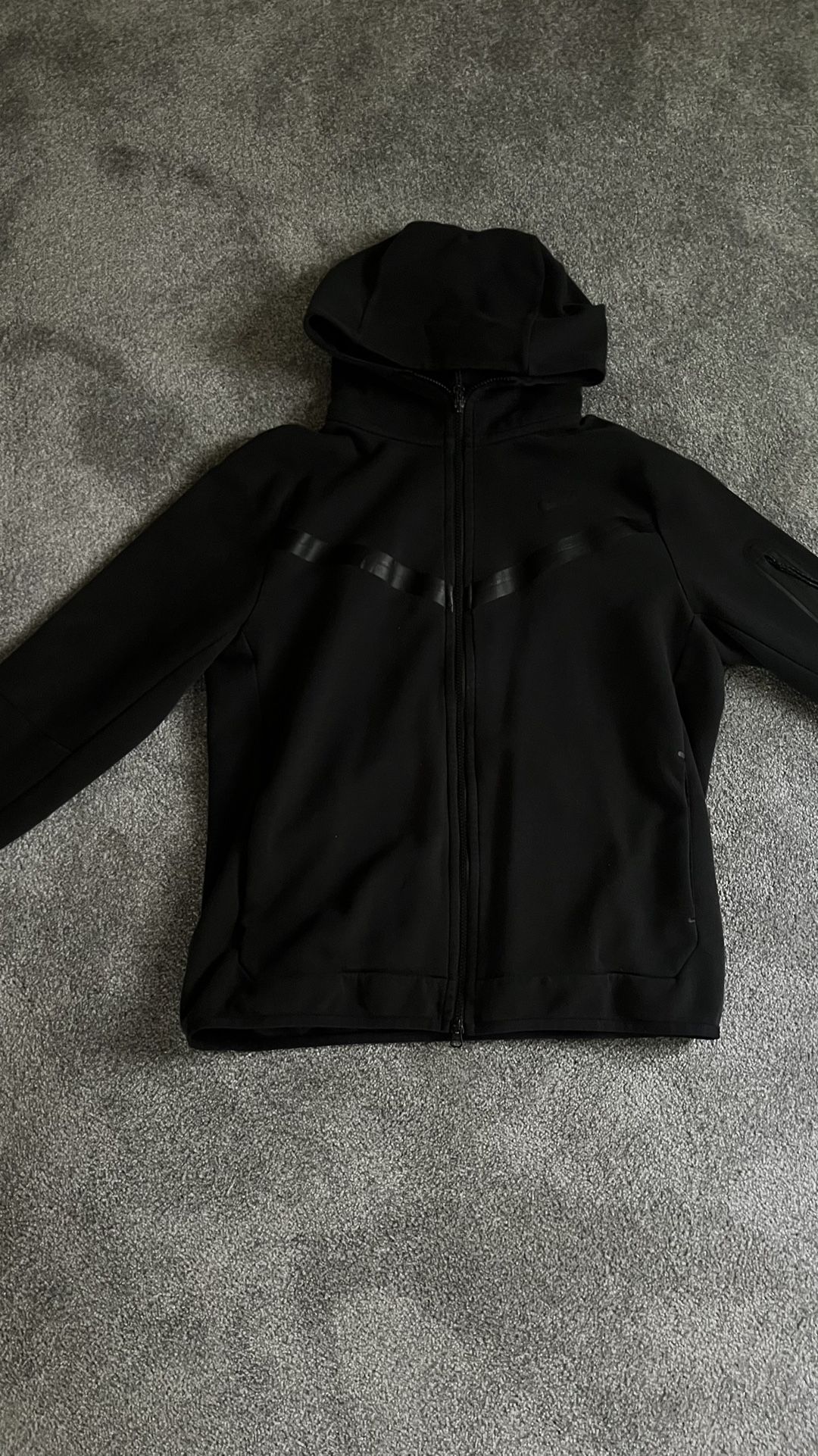 Nike tech black
