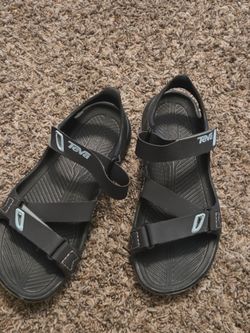 Teva Women's Size 7 Barracuda Grey Hook & Loop Outdoor Sport Sandals 1002864