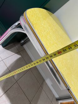 Vintage Formica kitchen table yellow cracked glass pattern rectangle atomic 1950s mcm dinette diner table