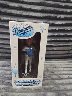 Yoshinobu Yamamoto bobble head