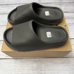 NEW Adidas Yeezy Slide Onyx Size 7-13 US Men's 100% AUTHENTIC