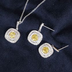 Beautiful high quality real CZ 925 STERLING SILVER JEWELRY SET (EARRINGS AND NECKLACE)