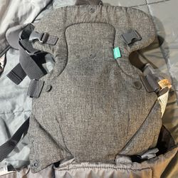 Infantino baby carrier