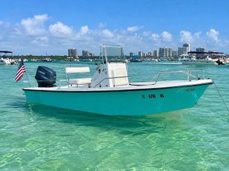 Key West 1720 Sportsman Center Console Yamaha 90HP