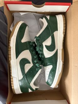 Nike Dunks