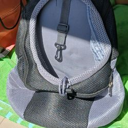 SMALL PET CARRIER  WITH ZIPPER POCKETS 