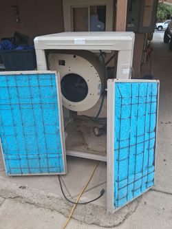 28x42cooler motor and pump work good $170